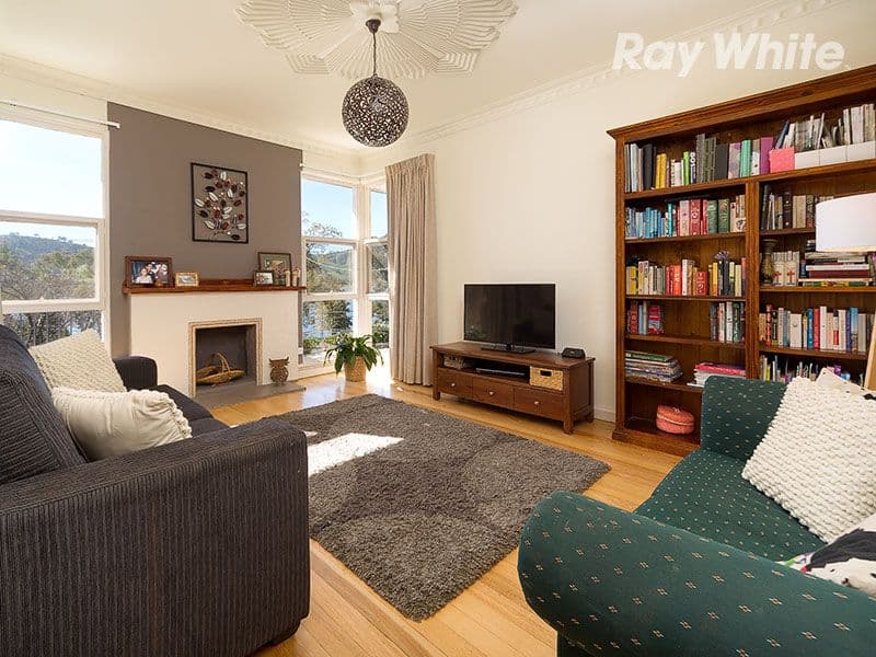 35 Queen Elizabeth Drive, TALLANGATTA VIC 3700, Tallangatta - Thumbnail 3