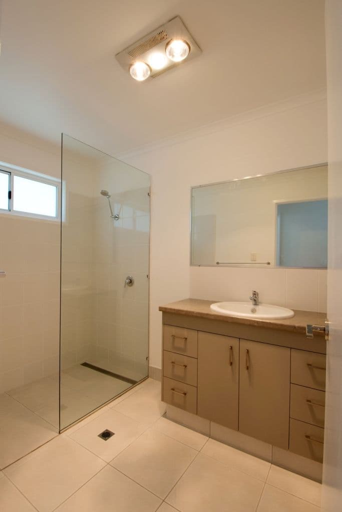 18 Nuneaton Street, Maryborough QLD 4650, Maryborough - Thumbnail 4