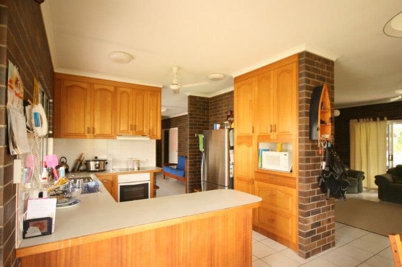 97 Westcott Avenue, GRASSTREE BEACH QLD 4740, Grasstree Beach - Thumbnail 8