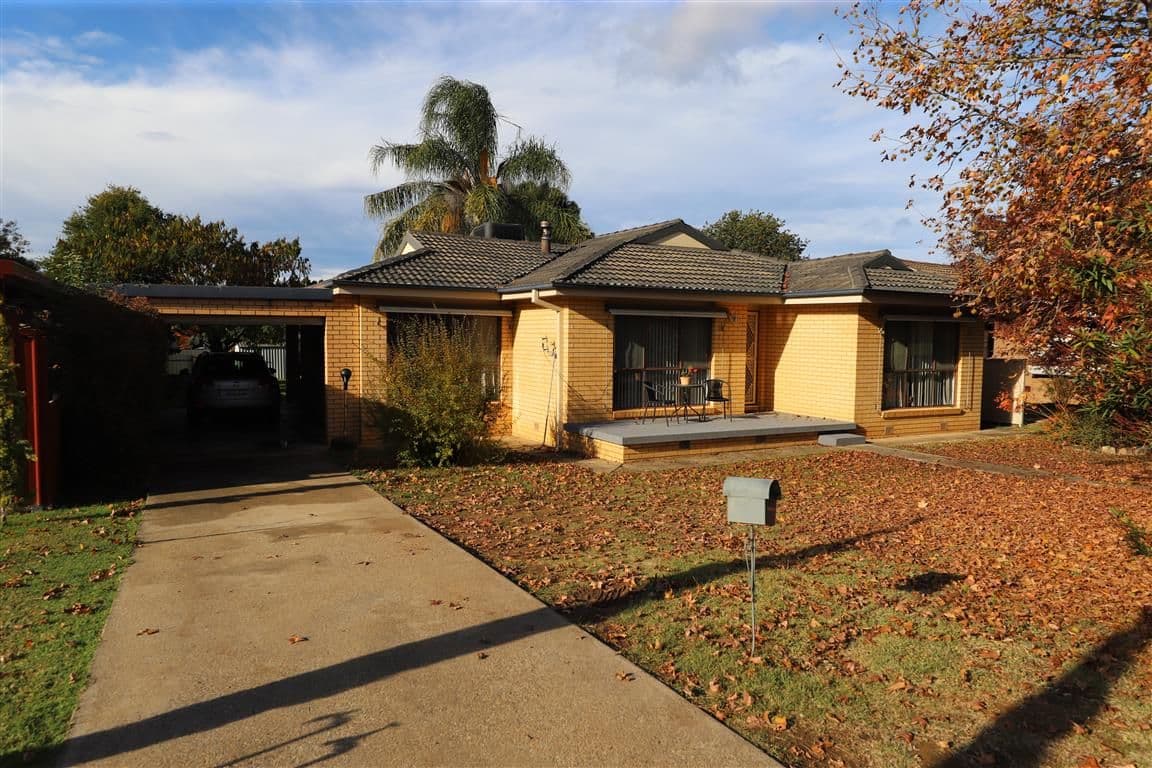 8 Gadara Place, Tumut NSW 2720, Tumut - Thumbnail 2