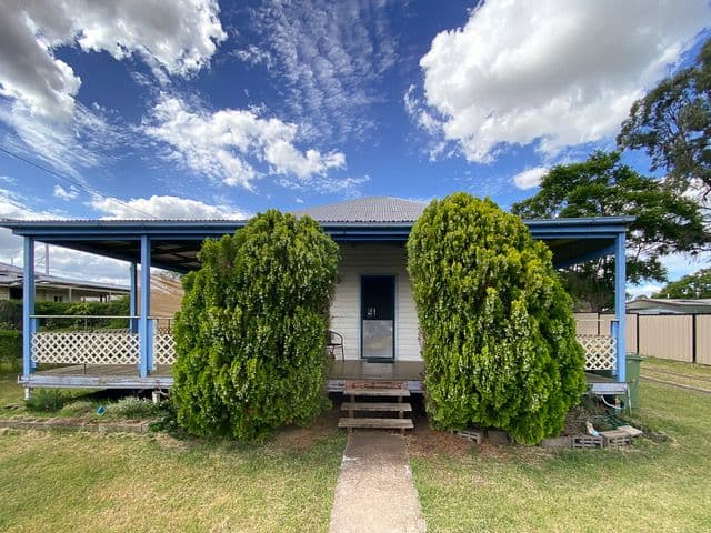 2 Hill Street, Pittsworth QLD 4356, Pittsworth - Thumbnail 3