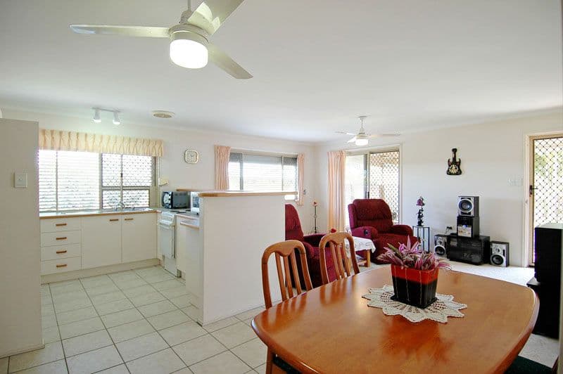 74 Dalton Street, KIPPA-RING QLD 4021, Kippa-Ring - Thumbnail 3