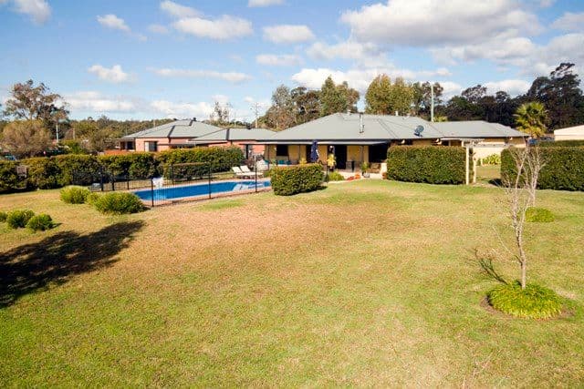 3 Mahlan Close, Hillside VIC 3037, Hillside - Thumbnail 5