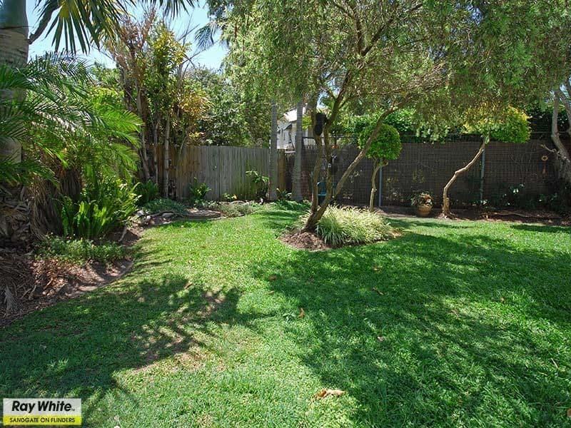 17 Bamford Street, SANDGATE QLD 4017, Sandgate - Thumbnail 2