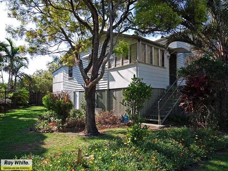 17 Bamford Street, SANDGATE QLD 4017, Sandgate - Thumbnail 8