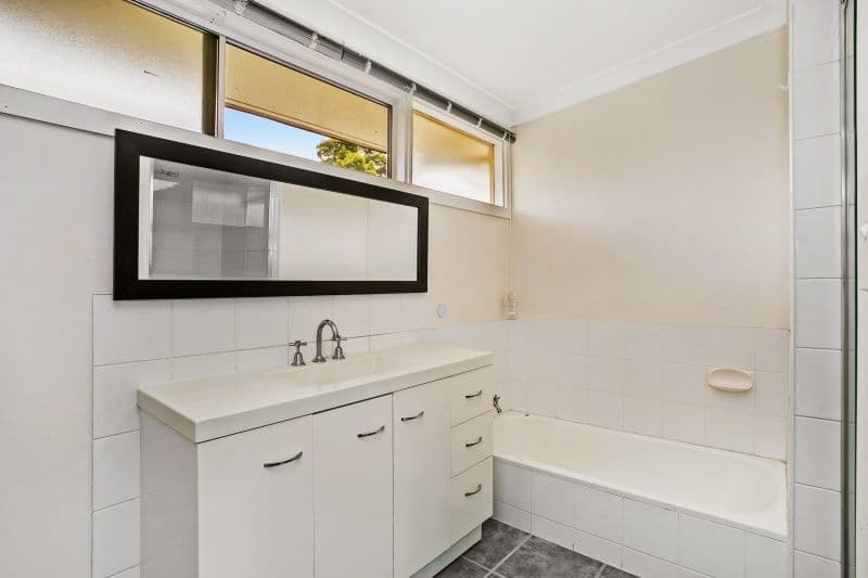 4 Ingham Street, Oxley QLD 4075, Oxley - Thumbnail 7