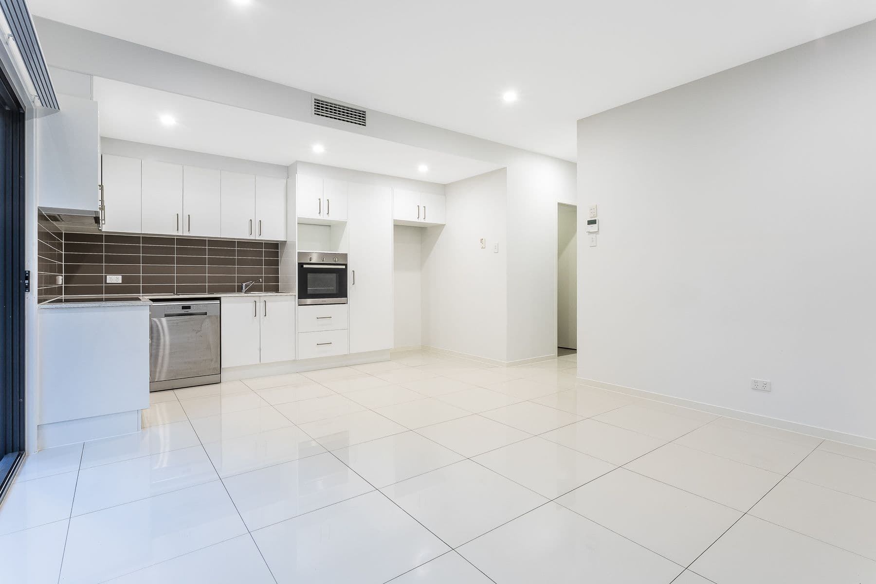 148 Mein Street, Scarborough QLD 4020, Scarborough - Thumbnail 4