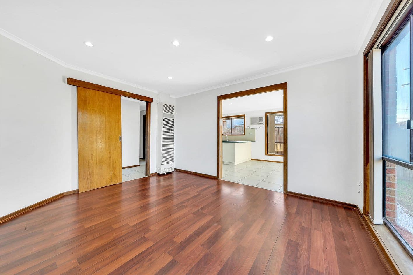 33 Bower Drive, Werribee VIC 3030, Werribee - Thumbnail 4