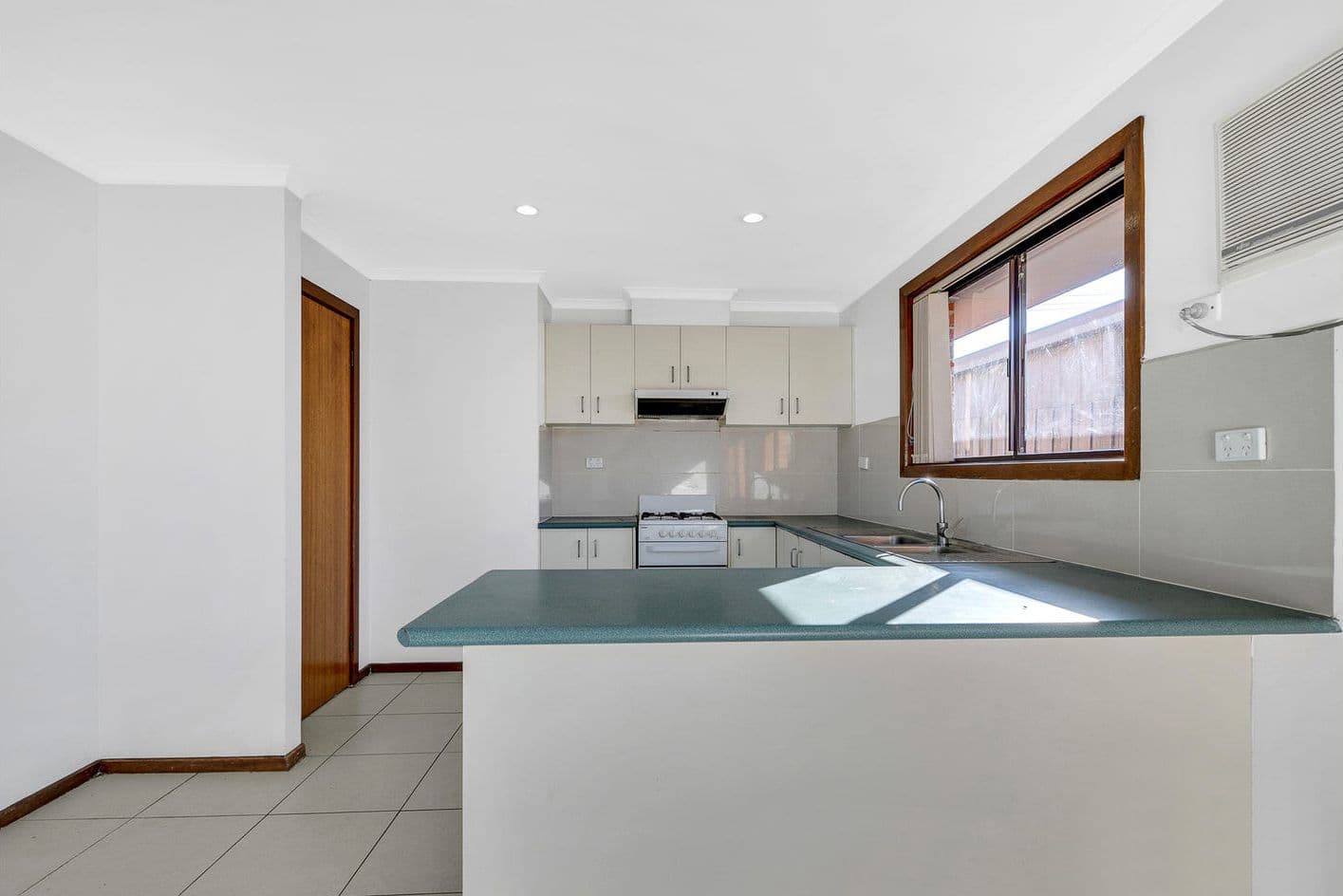 33 Bower Drive, Werribee VIC 3030, Werribee - Thumbnail 6