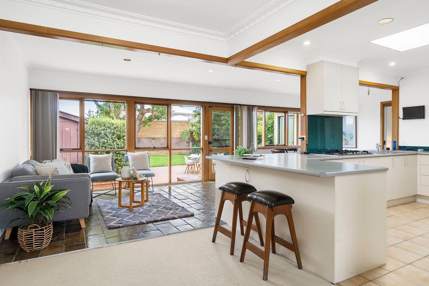 15 Cavanagh Street, Cheltenham VIC 3192, Cheltenham - Thumbnail 3