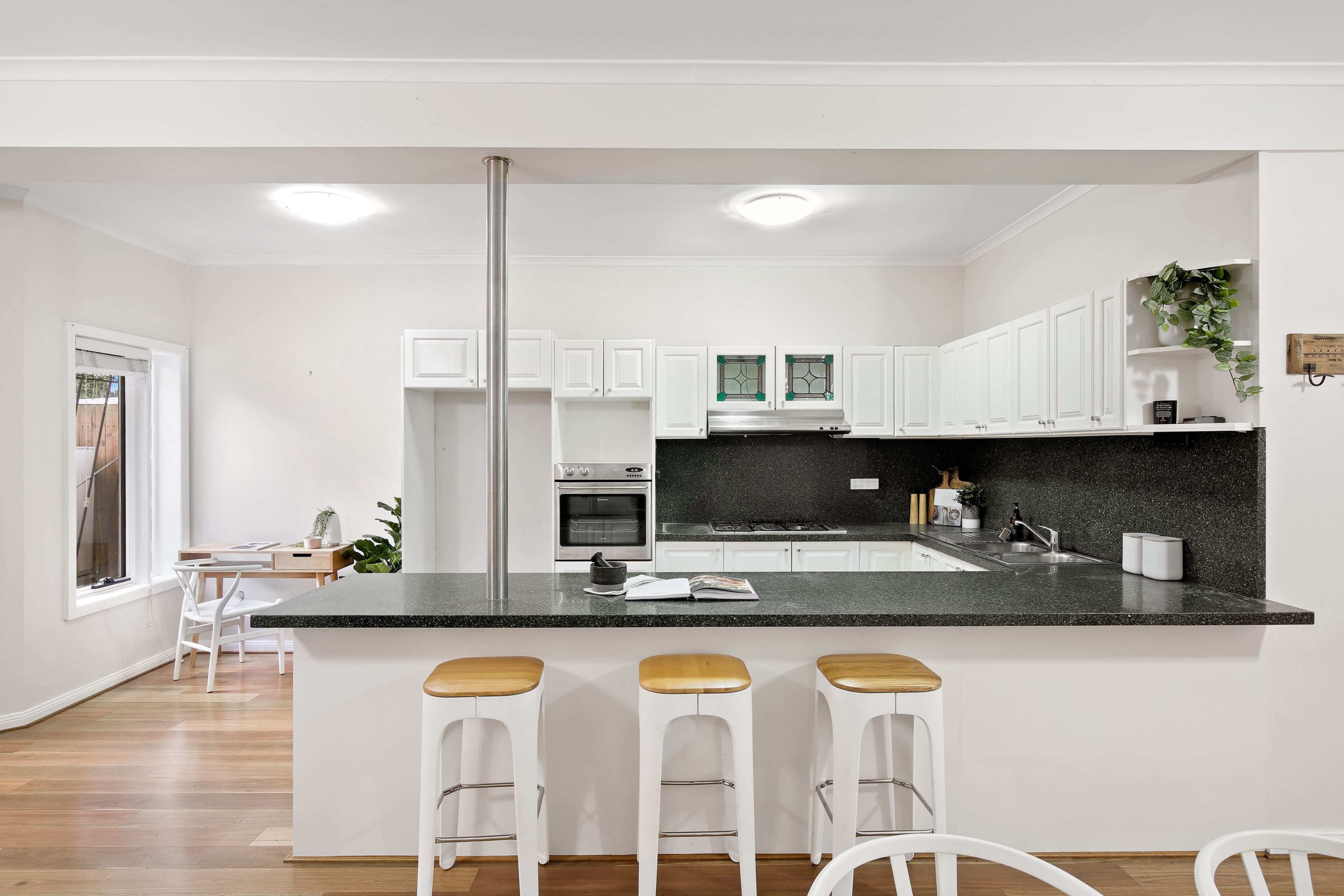 39 Flora Street, Erskineville - Thumbnail 4
