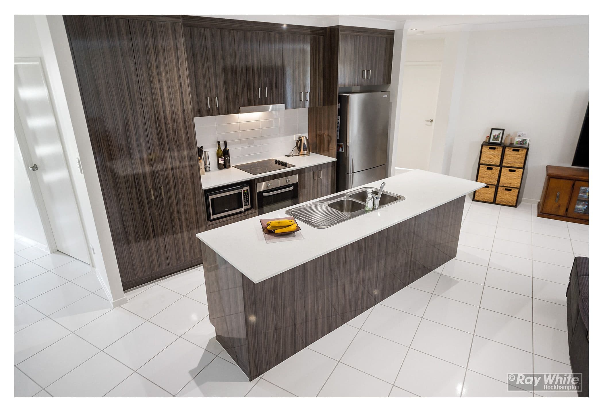 2 Graduate Parade / 4 Masters Avenue, NORMAN GARDENS QLD 4701, Norman Gardens - Thumbnail 8