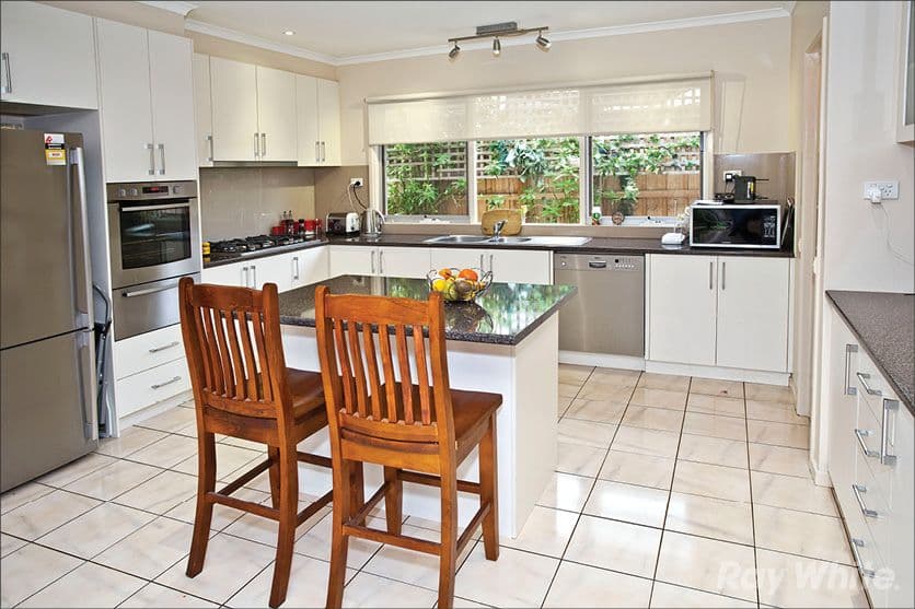 8 Gibbon Avenue, VERMONT SOUTH VIC 3133, Vermont South - Thumbnail 5