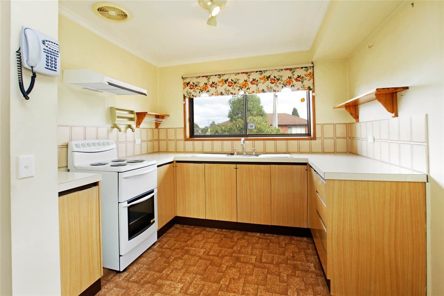 4 Lincoln Street, CORIO VIC 3214, Corio - Thumbnail 4