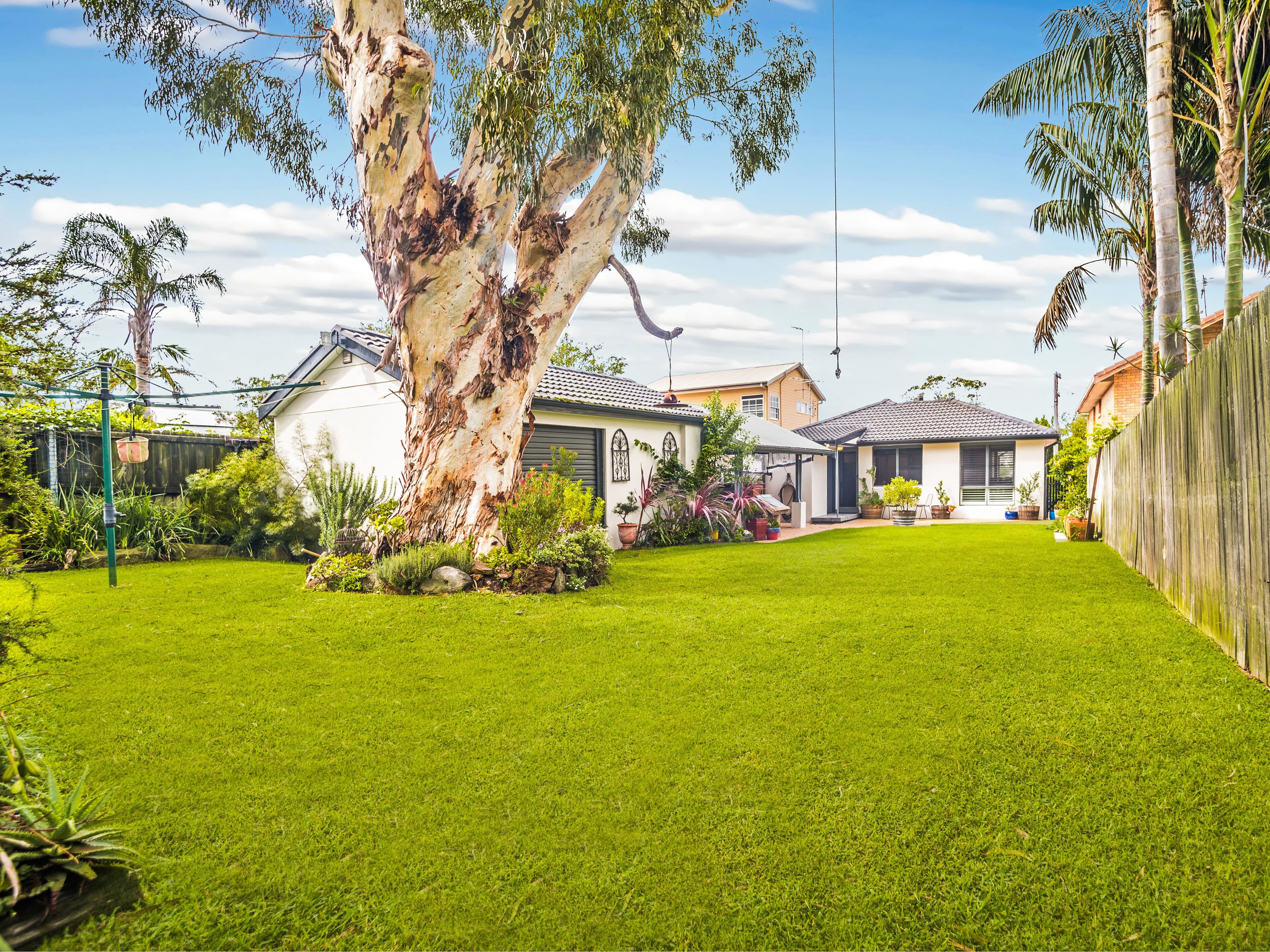 12 Annesley Avenue, Stanwell Tops - Image 1