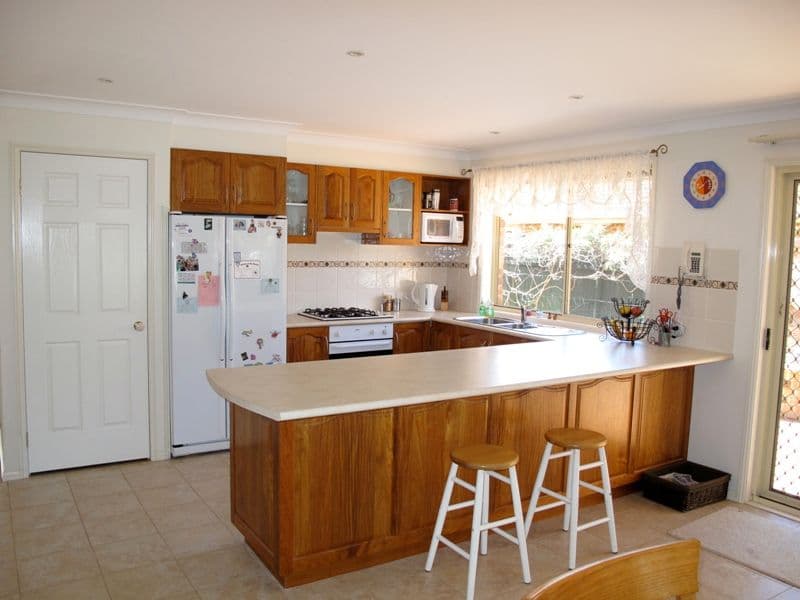 8 Fleetwing Avenue, Newport, QLD, 4020, Newport - Thumbnail 4
