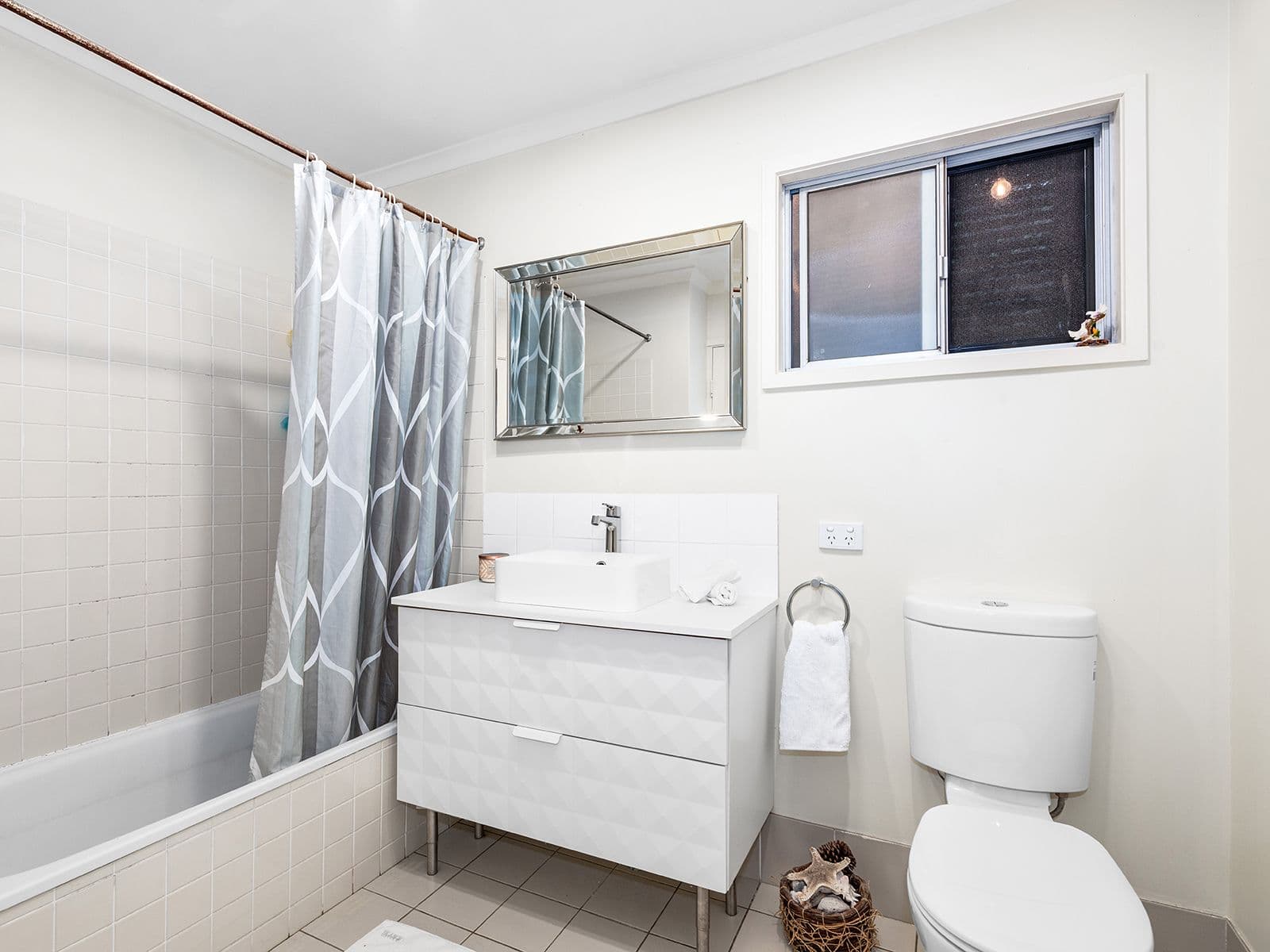 23 Glassey Street, Red Hill QLD 4059, Red Hill - Thumbnail 8