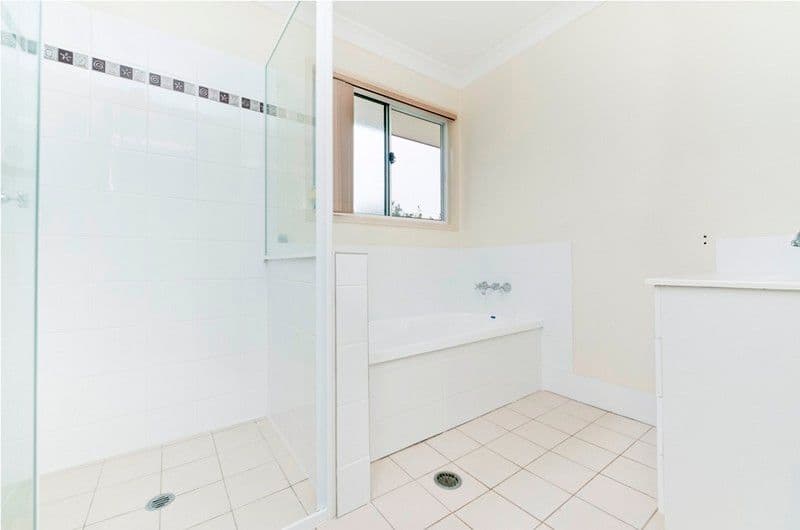 18A WILLOW ROAD West, REDBANK PLAINS QLD 4301, Redbank Plains - Thumbnail 4