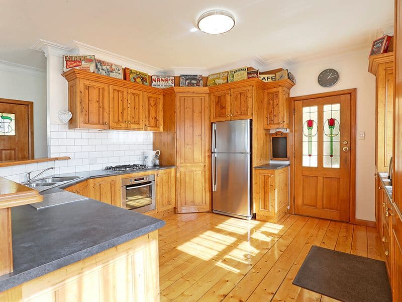 16 Gibbs Street, Newcomb VIC 3219, Newcomb - Thumbnail 2