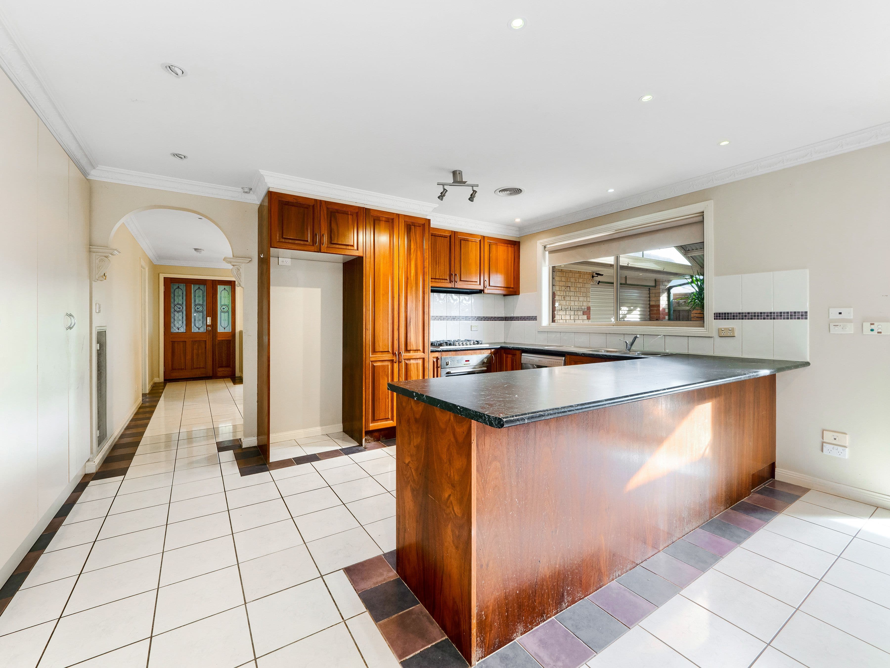 62 Ferndown Drive, Cranbourne VIC 3977, Cranbourne - Thumbnail 3