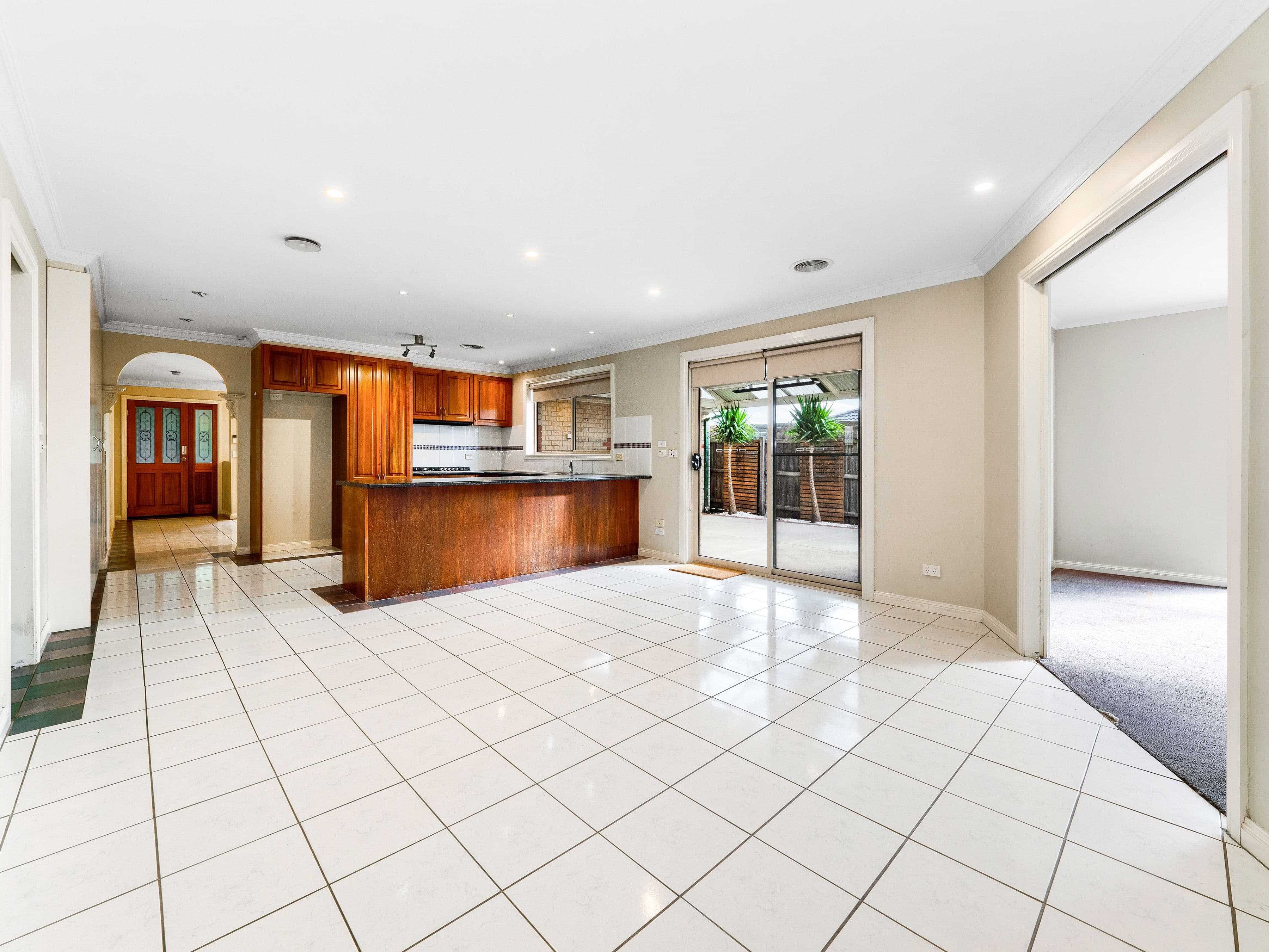 62 Ferndown Drive, Cranbourne VIC 3977, Cranbourne - Thumbnail 5