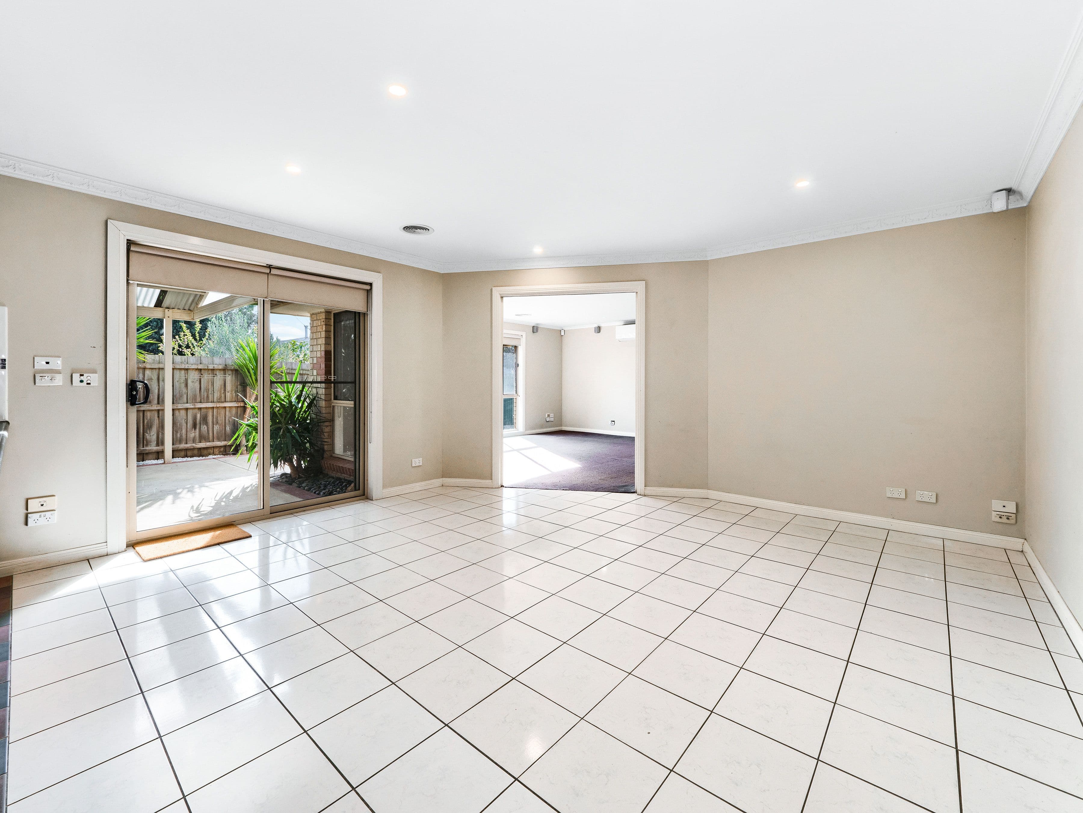 62 Ferndown Drive, Cranbourne VIC 3977, Cranbourne - Thumbnail 7