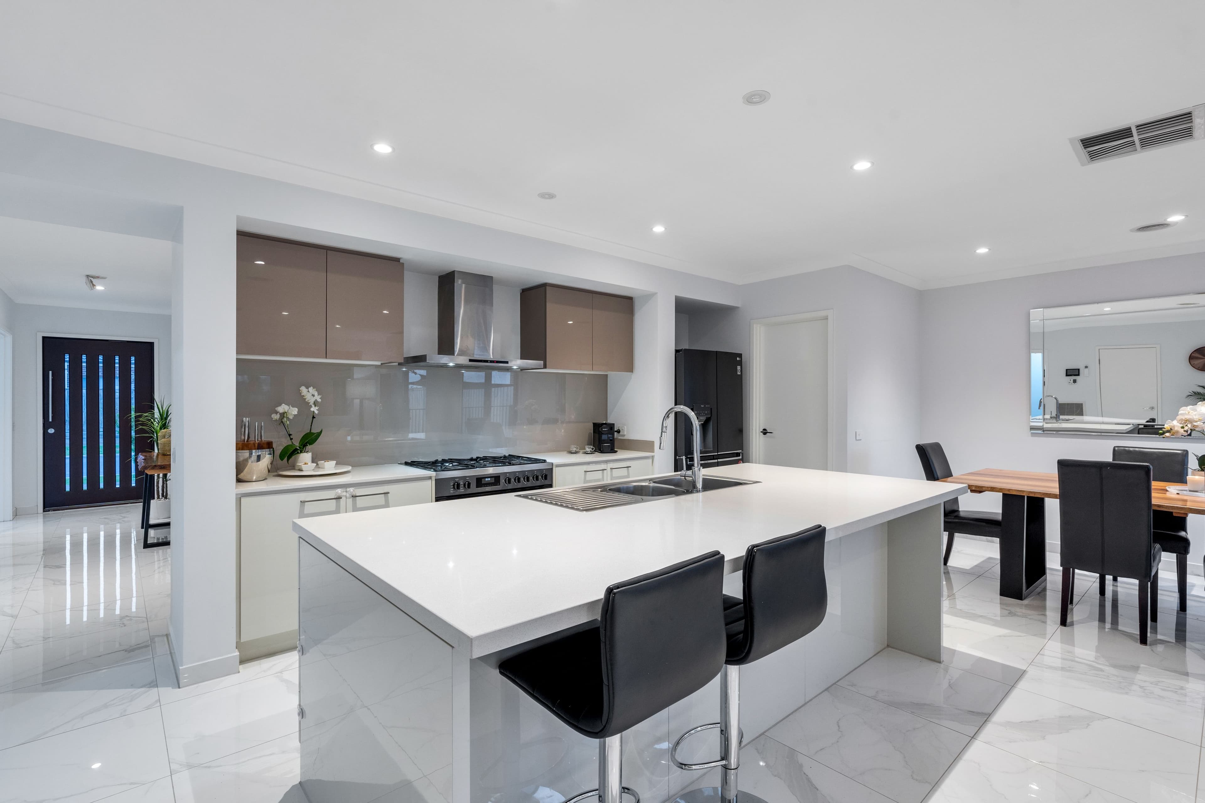 41 Whiteleaf Drive, Mickleham VIC 3064, Mickleham - Thumbnail 3