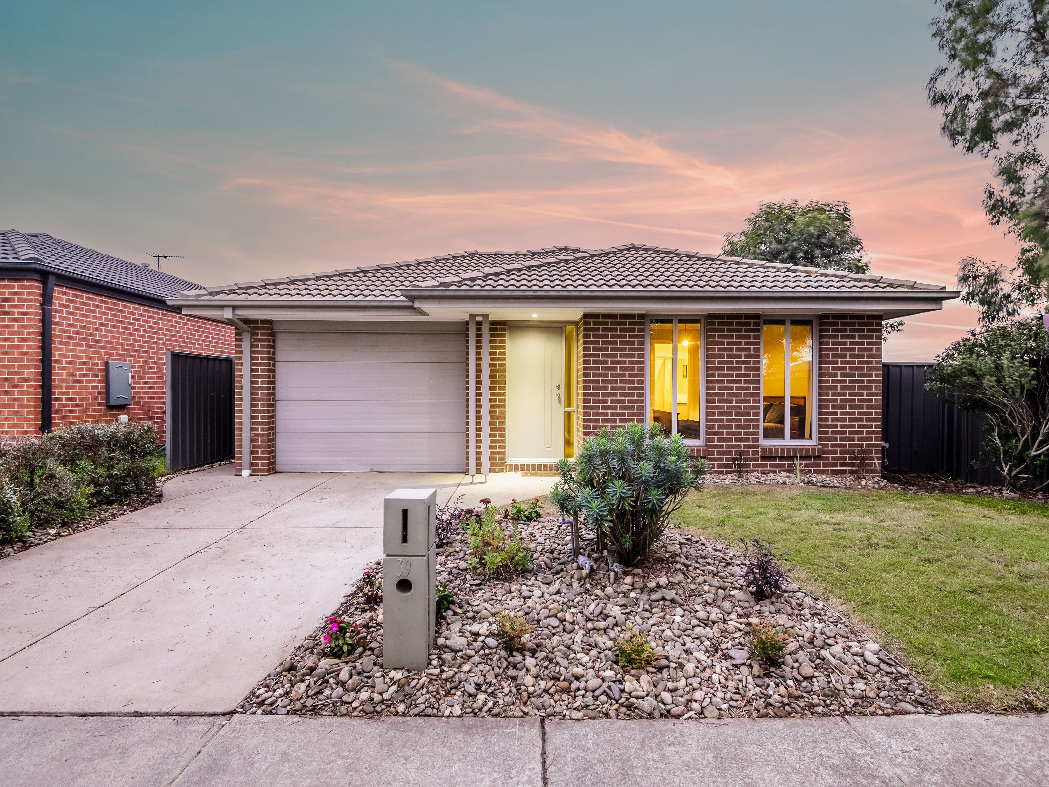 39 Barossa Drive, Clyde North VIC 3978, Clyde North - Image 1