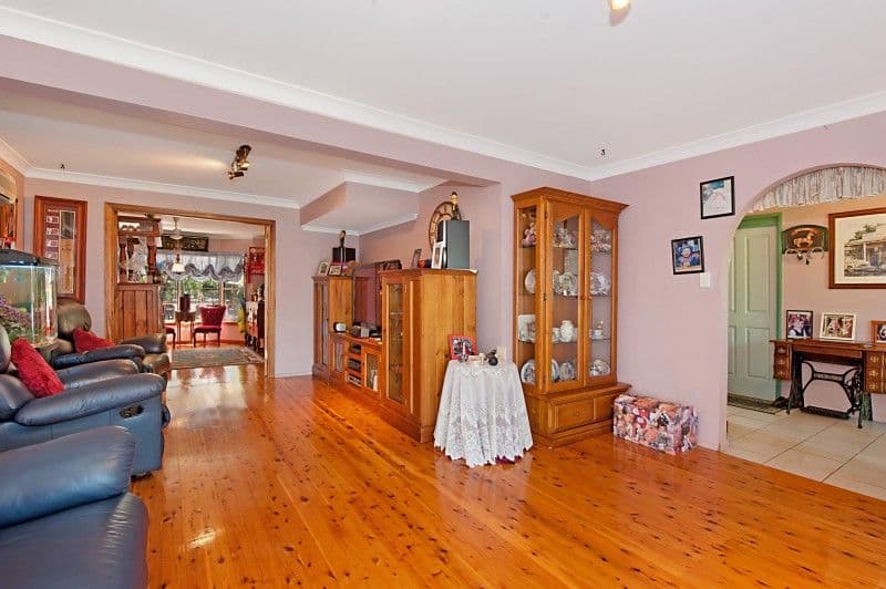 55 Blenheim Avenue, BERKELEY VALE NSW 2261, Berkeley Vale - Thumbnail 7