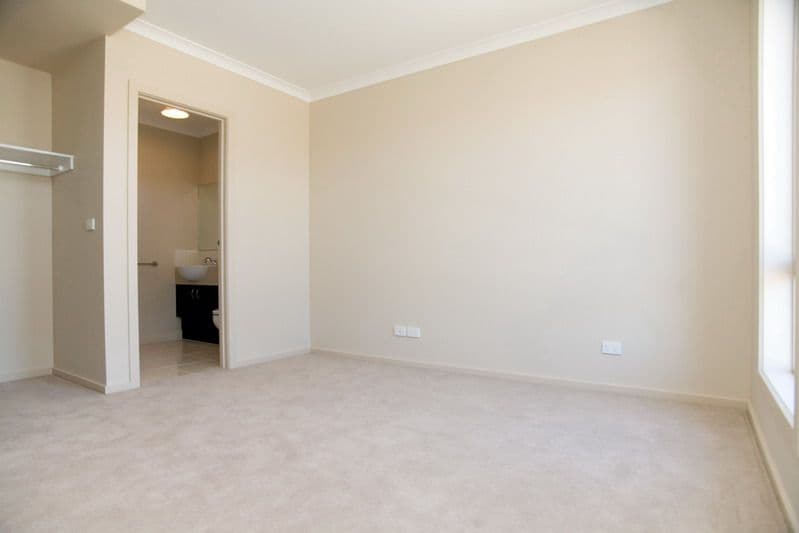 10 Shields Street, EPPING VIC 3076, Epping - Thumbnail 4