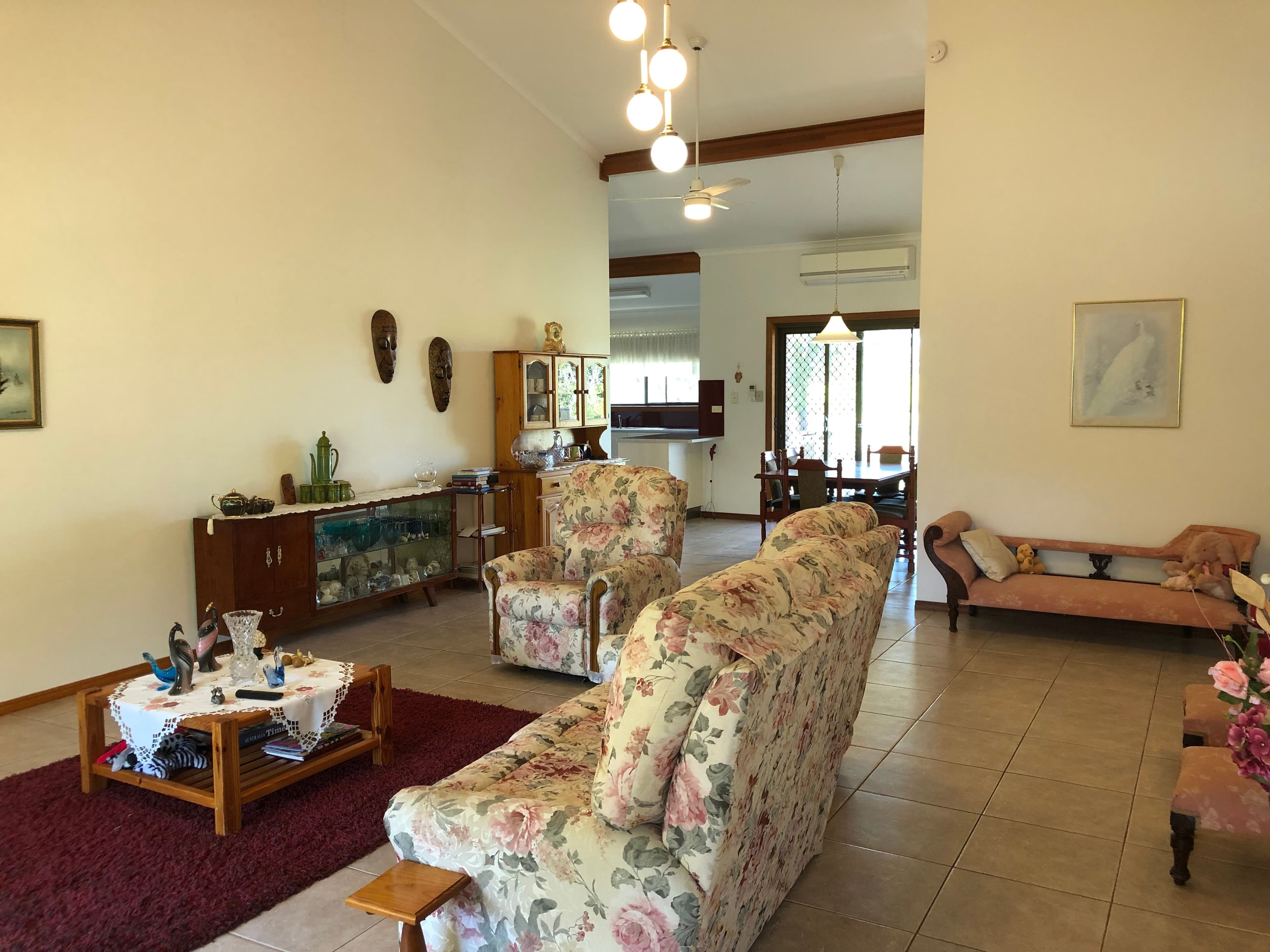 11 Walker Avenue, Tinana QLD 4650, Tinana - Thumbnail 2