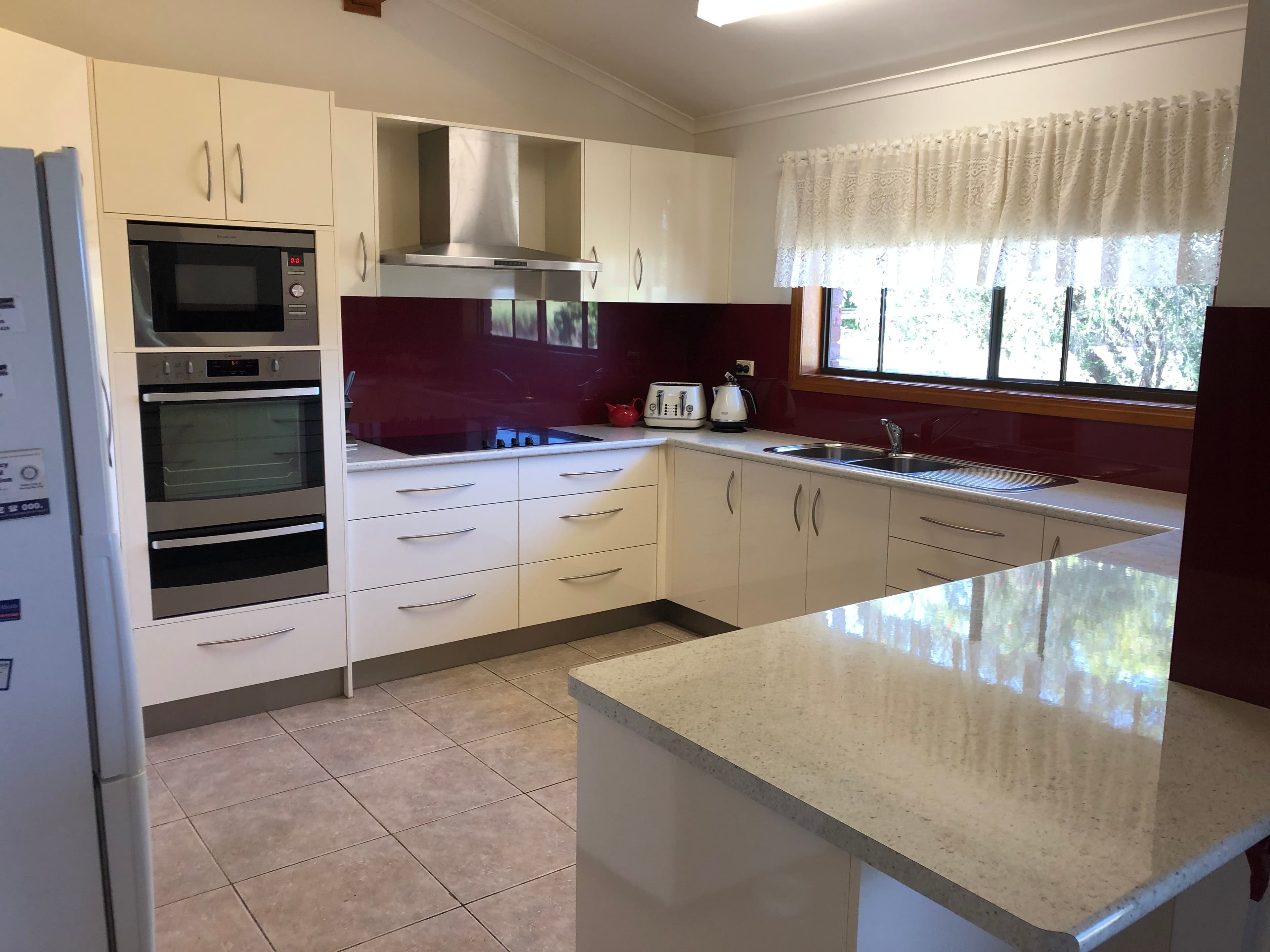 11 Walker Avenue, Tinana QLD 4650, Tinana - Thumbnail 3