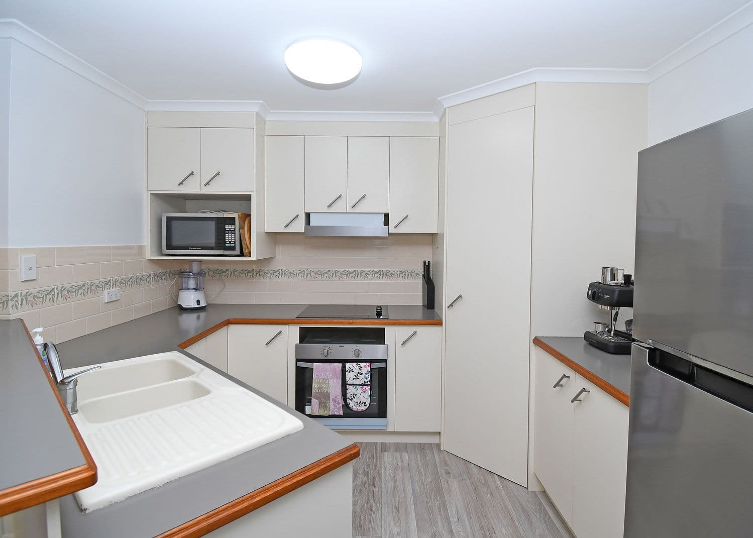 5 Toohey Court, Torquay QLD 4655, Torquay - Thumbnail 4