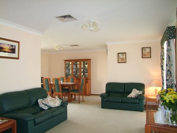 19 Henry Drive, SINGLETON NSW 2330, Singleton Heights - Thumbnail 2