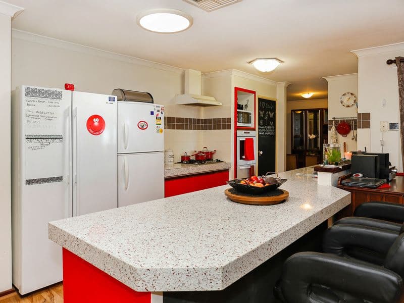 6 Blossom Court, Bullsbrook WA 6084, Bullsbrook - Thumbnail 2