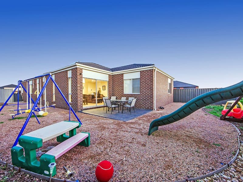 2 Woodlands Street, TARNEIT VIC 3029, Tarneit - Thumbnail 2