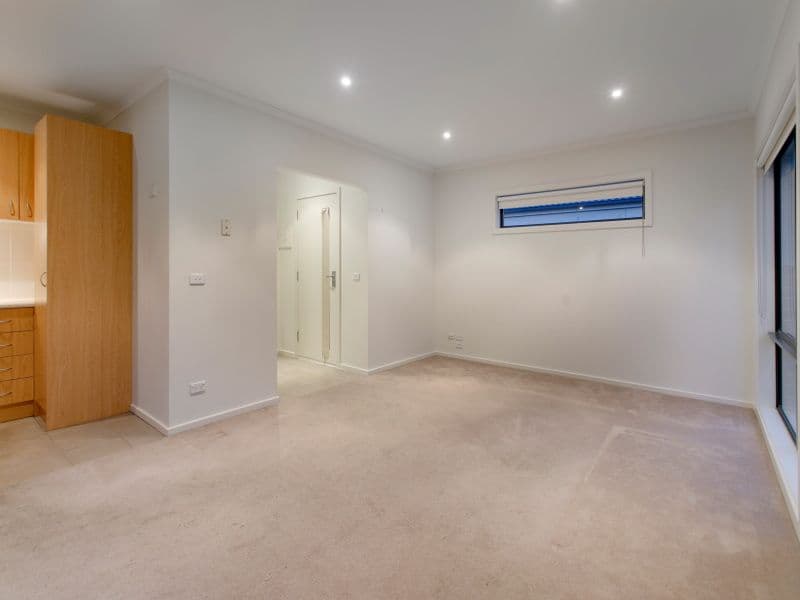 90 Nursery Avenue, Frankston VIC 3199, Frankston - Thumbnail 5