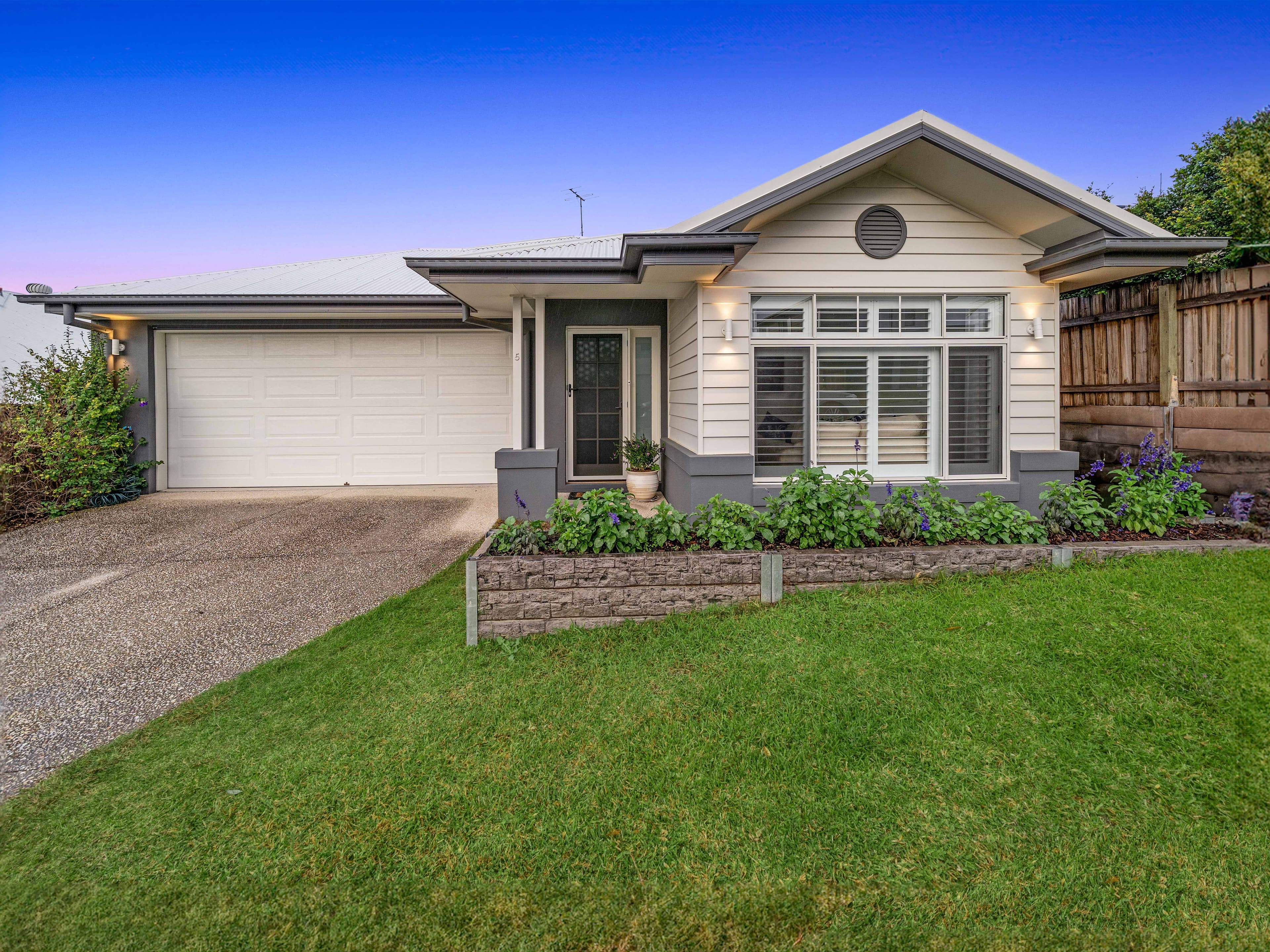 5 Derwent Street, South Ripley QLD 4306, South Ripley - Image 1