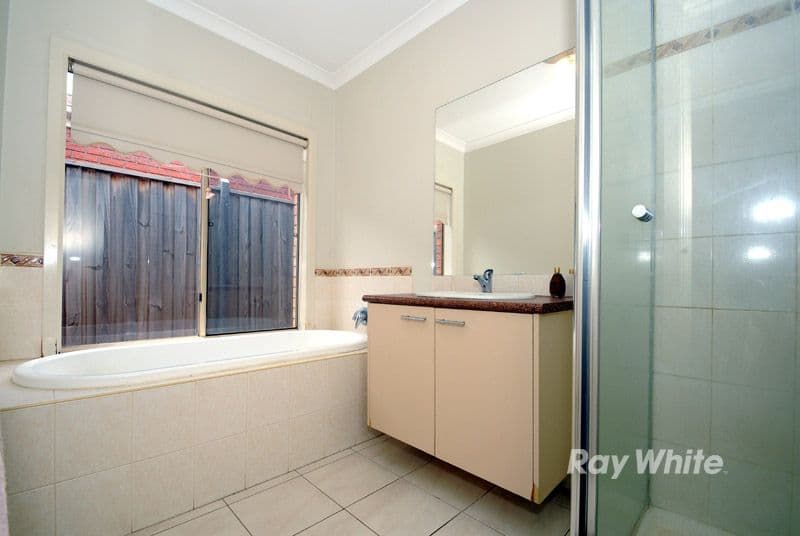 12 Sanctuary Crescent, ROWVILLE VIC 3178, Rowville - Thumbnail 4