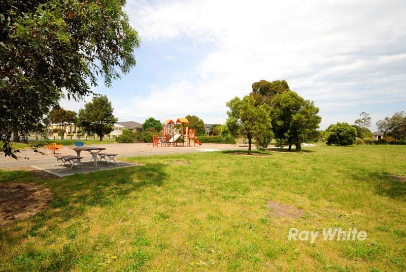 12 Sanctuary Crescent, ROWVILLE VIC 3178, Rowville - Thumbnail 7