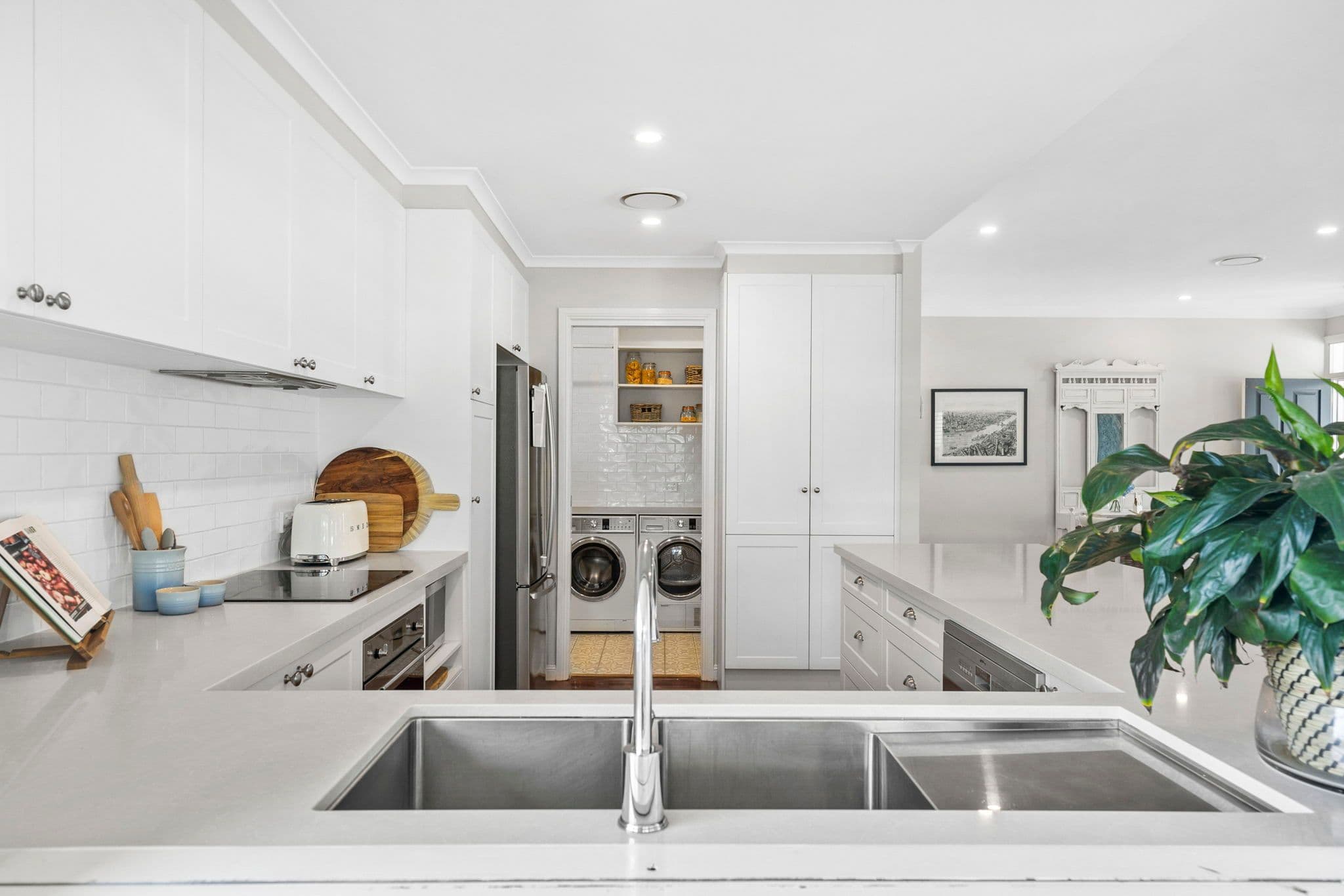 2 Moonya Street, Bardon QLD 4065, Bardon - Thumbnail 7