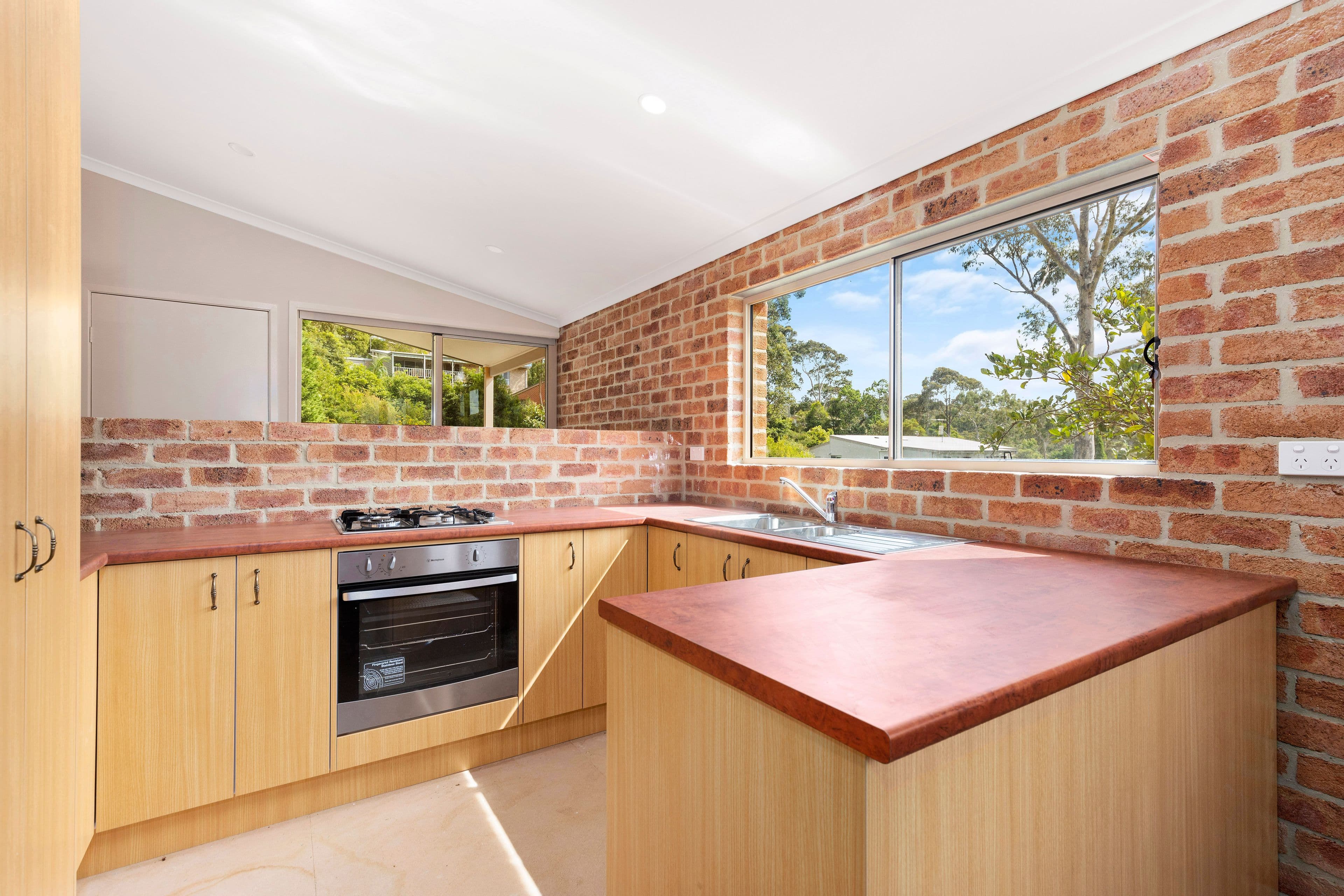 21 Malua Street, Malua Bay - Thumbnail 2