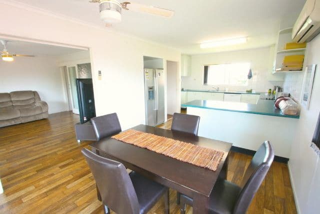 11 Hungerford Street, KIPPA-RING QLD 4021, Kippa-Ring - Thumbnail 3