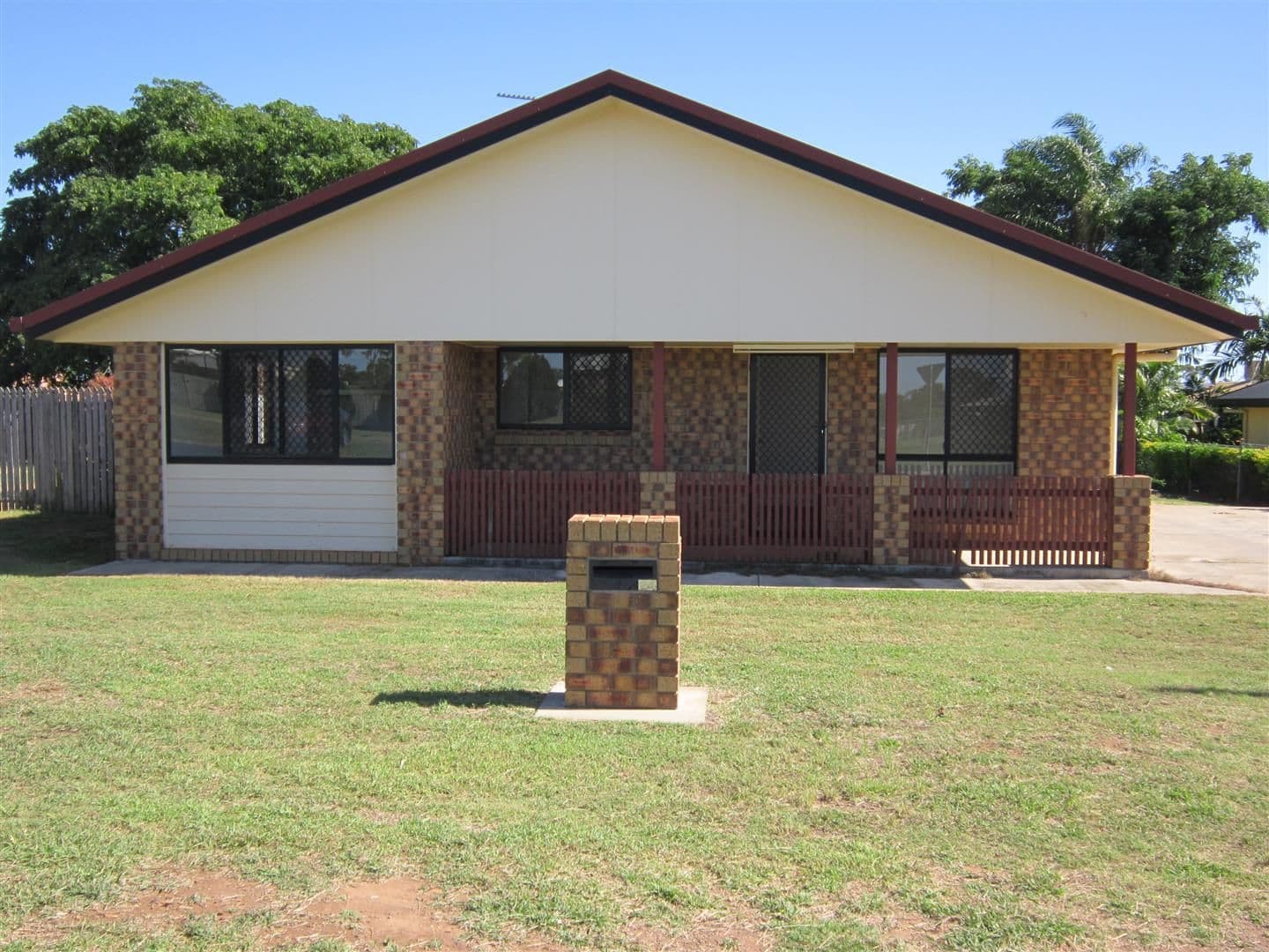 24 Bland Street, Gracemere QLD 4702, Gracemere - Thumbnail 2
