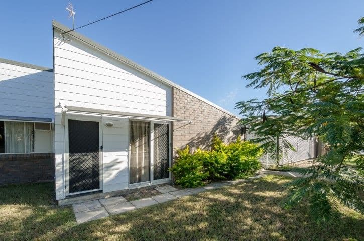 325 J Hickey Avenue, Clinton QLD 4680, Clinton - Thumbnail 2