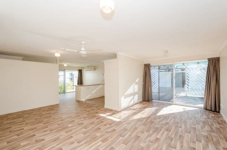 325 J Hickey Avenue, Clinton QLD 4680, Clinton - Thumbnail 6