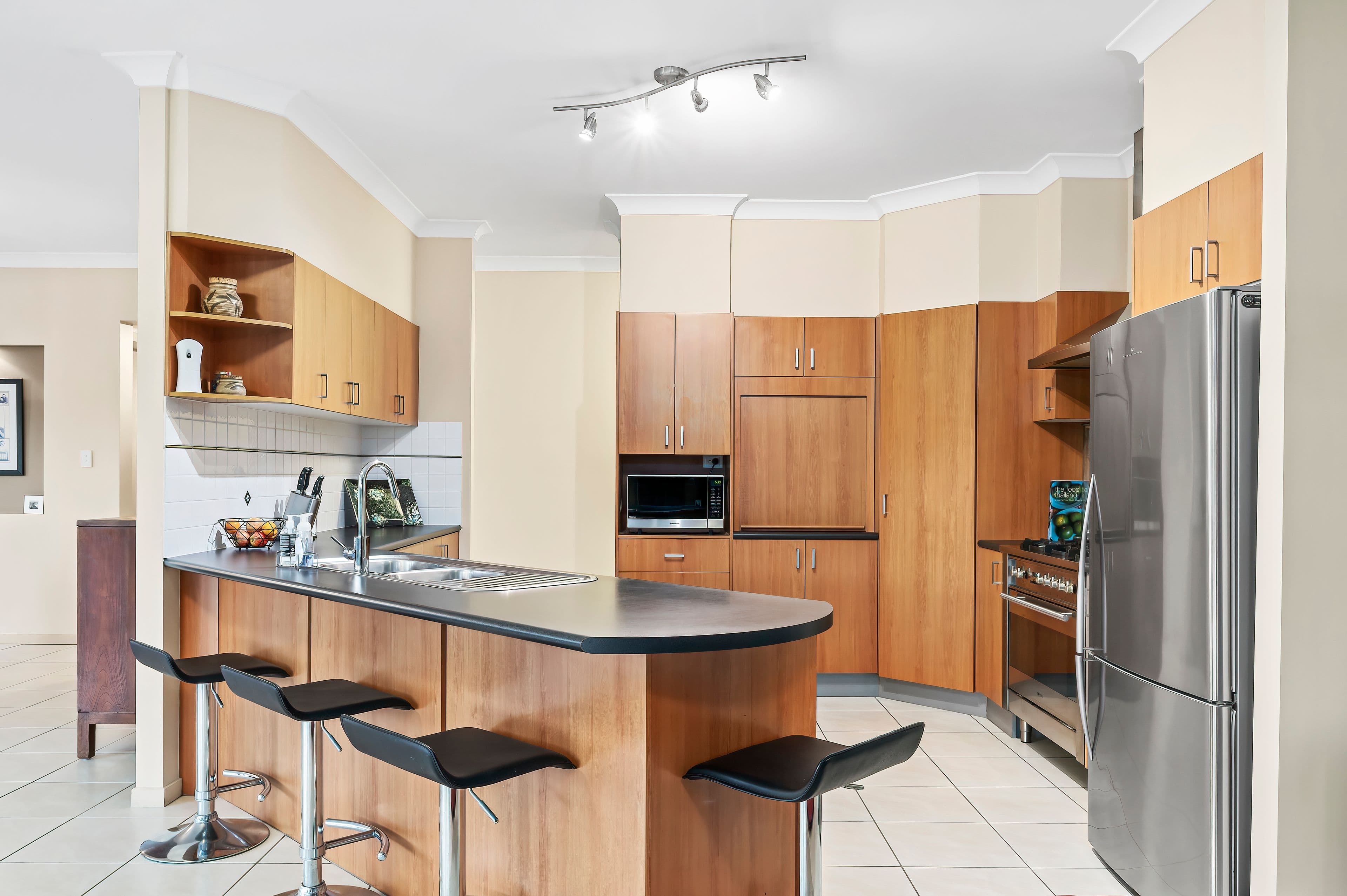 9 Myrtle Crescent, Brookwater QLD 4300, Brookwater - Thumbnail 3