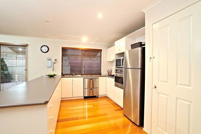 11 Melfin Drive, HILLSIDE VIC 3037, Hillside - Thumbnail 4