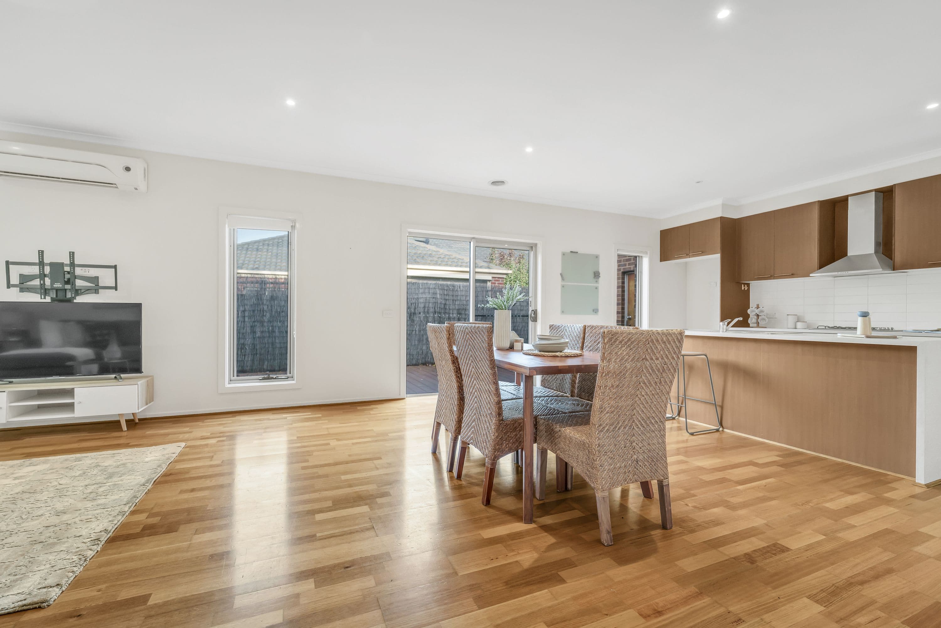 18 Healesville Loop, Craigieburn VIC 3064, Craigieburn - Thumbnail 7