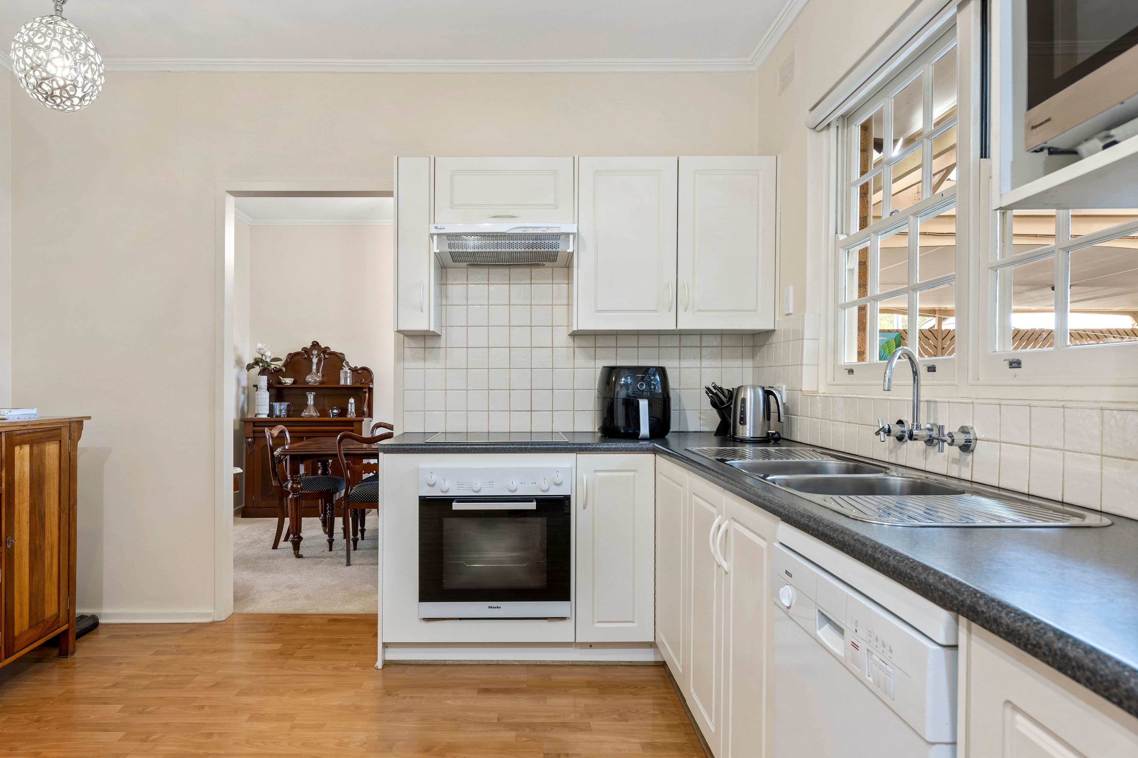 4 Sandra Avenue, Tea Tree Gully SA 5091, Tea Tree Gully - Thumbnail 6